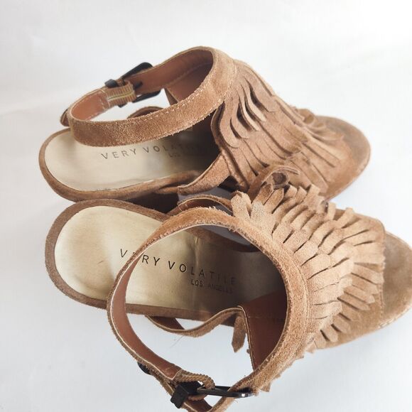 Very Volatile Sandals 8 Tan Suede Leather Fringe Block Heel Fringe Western Boho - Picture 7 of 10